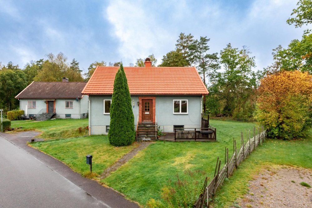 projekt Byte från papp till tegeltak i Trollhättan Hedeäng